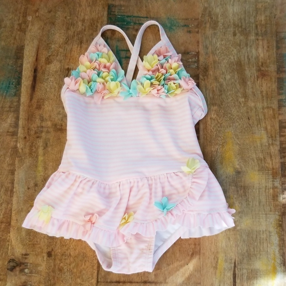 6-9 M 😎 baby swimsuit 😎